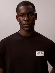 T-SHIRT CALVIN KLEIN CON STEMMA