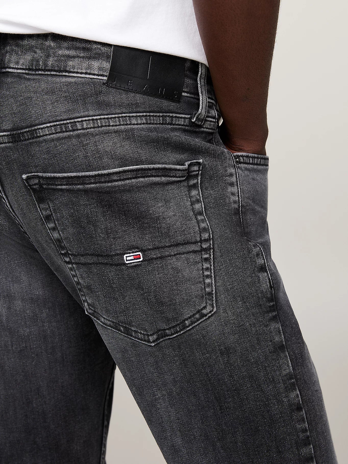 tommy jeans scanton slim BLACK
