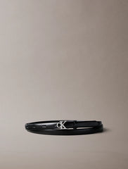 Cintura con logo in pelle pieno fiore skinny Calvin klein